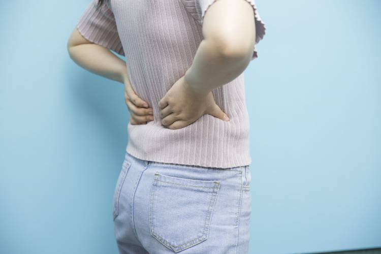 女性后背酸痛部位图解